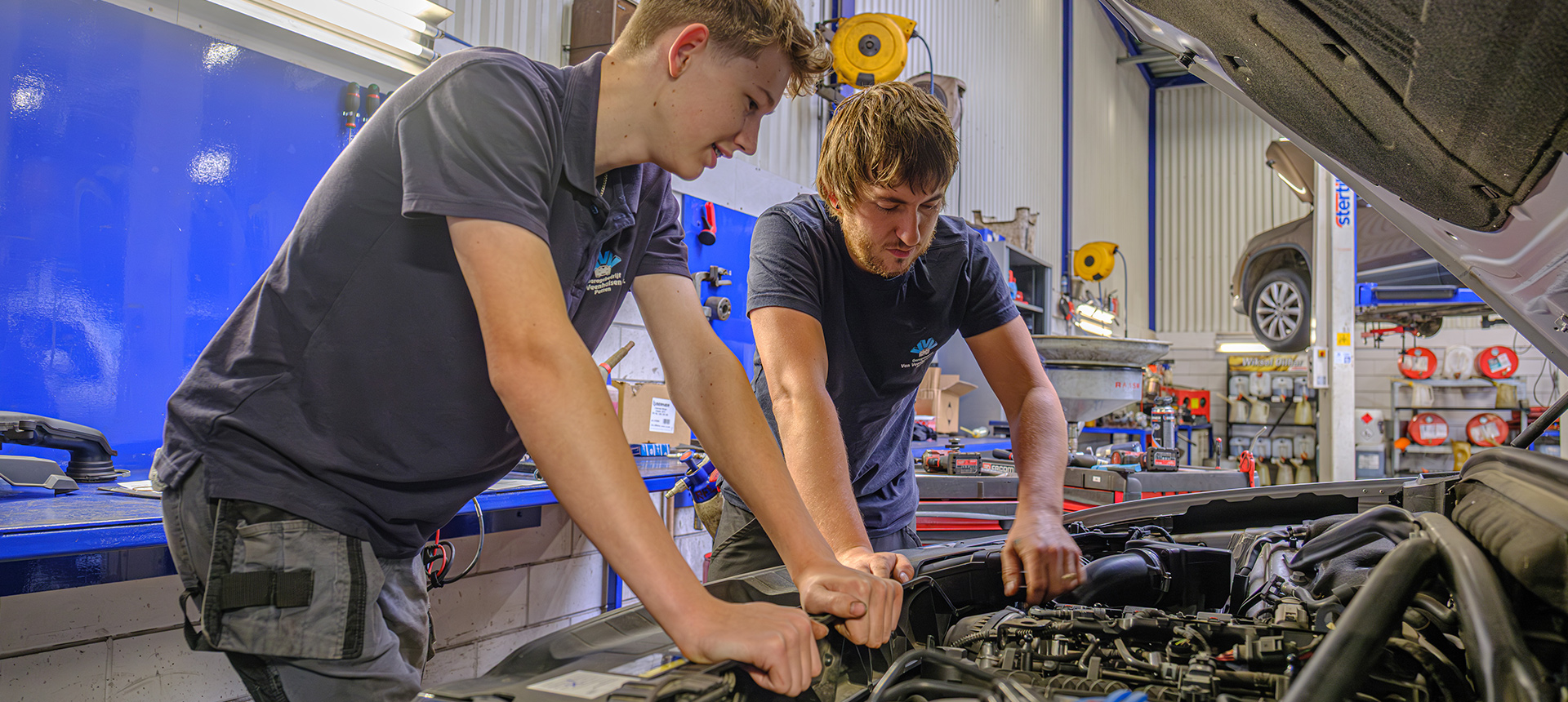 over-ons-garagebedrijf-van-veenhuisen-2a